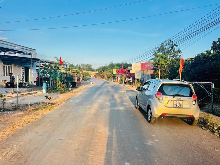 Bán nhà đất Hòa Hội Xuyên Mộc 300m² giá 1.2 tỷ - Giá tốt hiếm có!