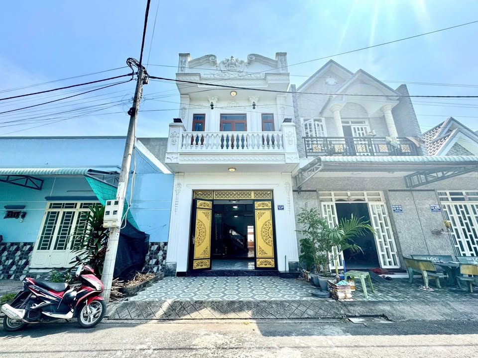 Nhà 90m² Sổ Hồng Riêng Huyện Bình Chánh - Gần Chợ 2 Tỷ 3