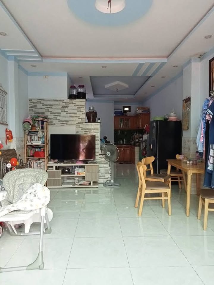 Nhà Nguyên Căn P. Thống Nhất, Dĩ An - 6 Triệu/Tháng, Sẵn Ở Ngay!