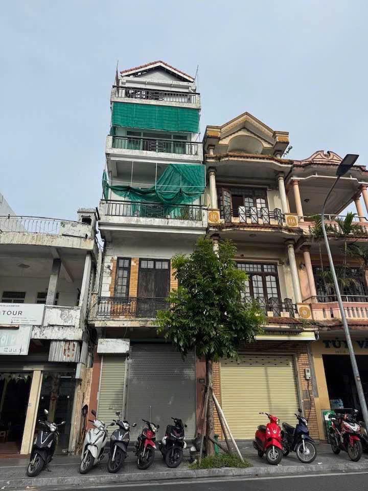 Nhà Mặt Tiền Lê Lợi Huế 140m² - Kinh Doanh Đỉnh Cao, Sẵn Sàng Đón Khách