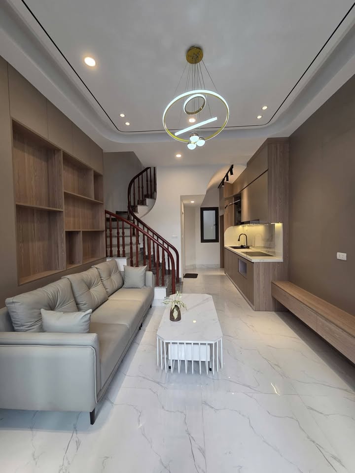 Nhà Phố Việt Hưng 175m² - Ô Tô Thông, 3 Tầng, 3 Ngủ - 6 Tỷ