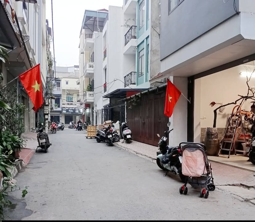 Nhà Phố Mỗ Lao Hà Đông 83m² Ô tô vào nhà - Giá 14 Tỷ