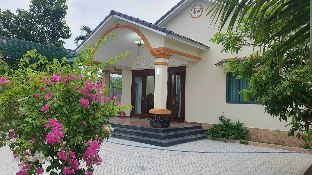 Mặt tiền đường 538, CÁCH  ĐƯỜNG  VÀNH ĐAI 4 =500M ,GẦN UB XÃ Nhuận Đức TP HCM