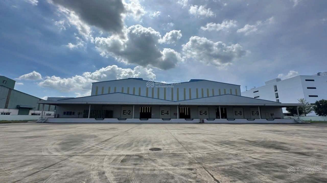 Cho thuê Kho Xưởng 10.880m² Cần Giuộc, Long An - Giá 1.13 Tỷ, Sẵn Sàng Hoạt Động