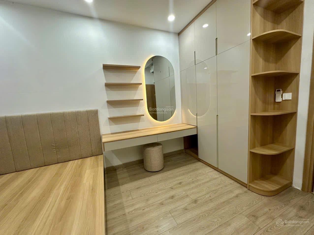 Chung cư Emerald Celadon City 63m² giá 13 triệu - Full nội thất cao cấp!