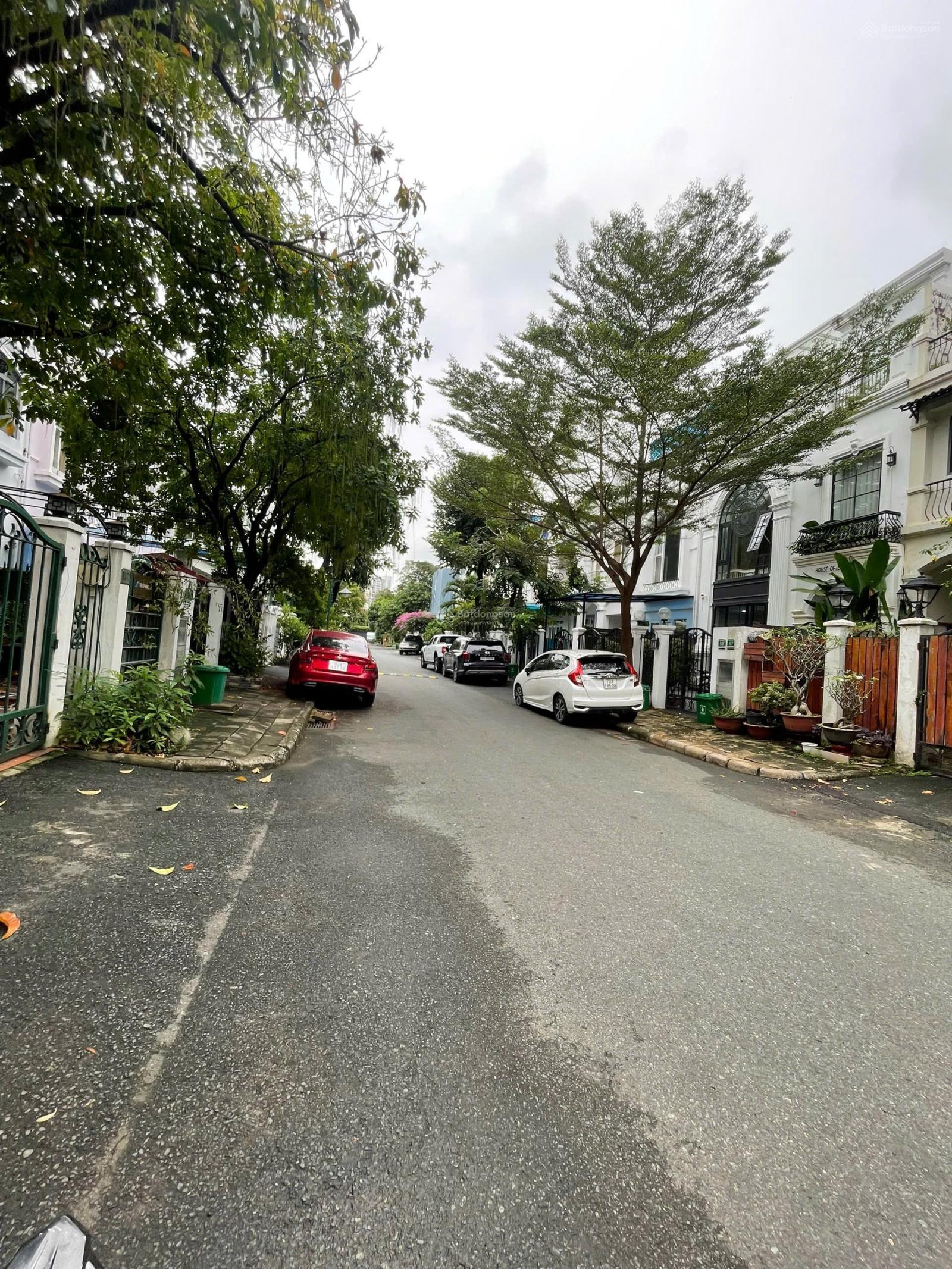 Cho thuê Biệt thự Liền kề Hưng Thái 1 Phú Mỹ Hưng Q7 - 126m², 35 Triệu/Tháng