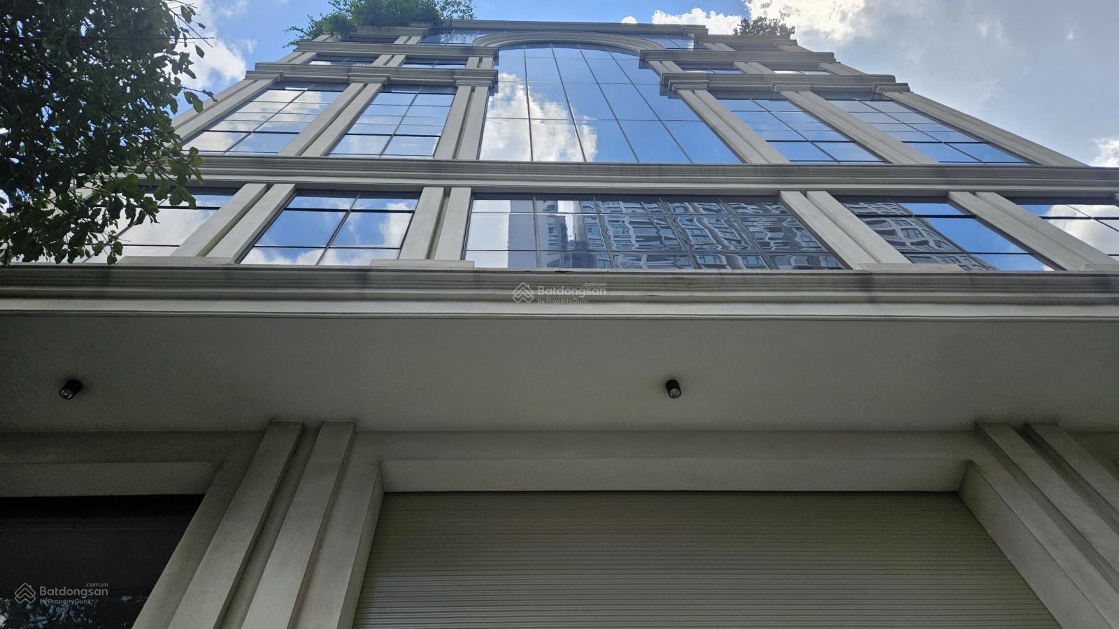 Building 1 Hầm 7 Lầu Mặt Tiền 14m, 1450m² Sàn - Cho Thuê 260 Triệu/Tháng