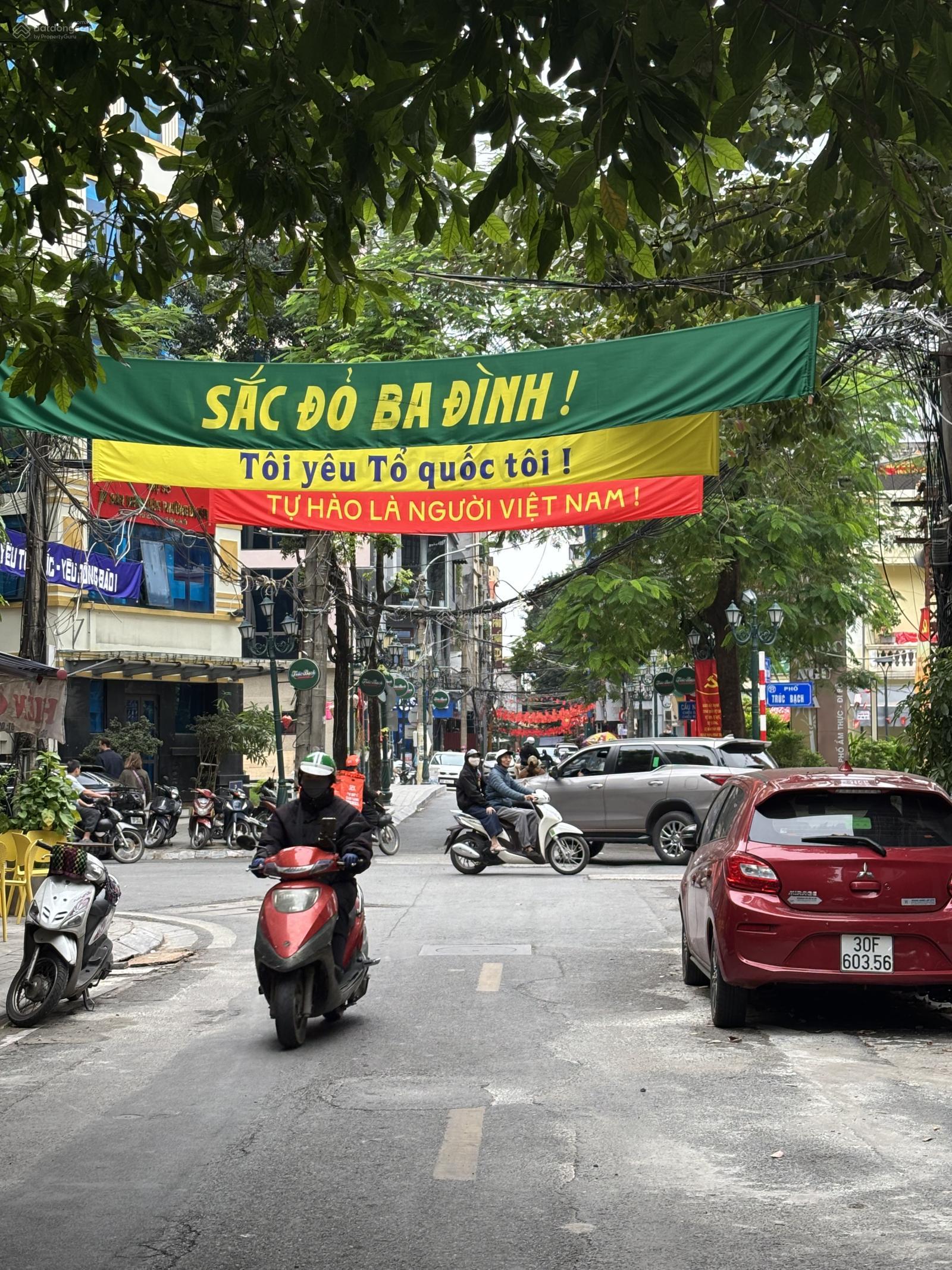 Bán nhà mặt phố Trúc Bạch 75m² - Vị trí đắc địa kinh doanh đỉnh!