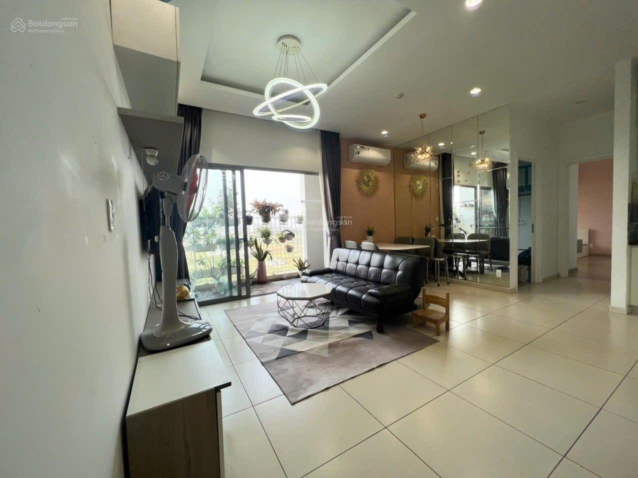 Căn hộ Hausneo Quận 9 80m² giá 11 triệu - Căn góc thoáng đãng!