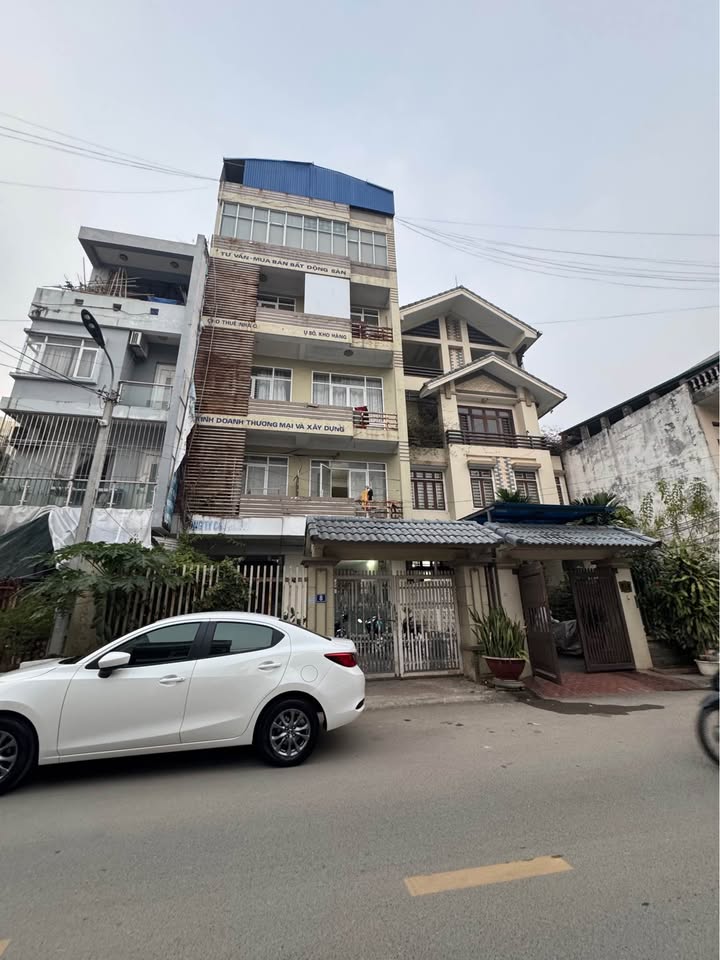 Nhà Phố Kinh Doanh Mặt Tiền 8m Phố Văn Cao, Thái Nguyên - 144m² Giá 12 Tỷ