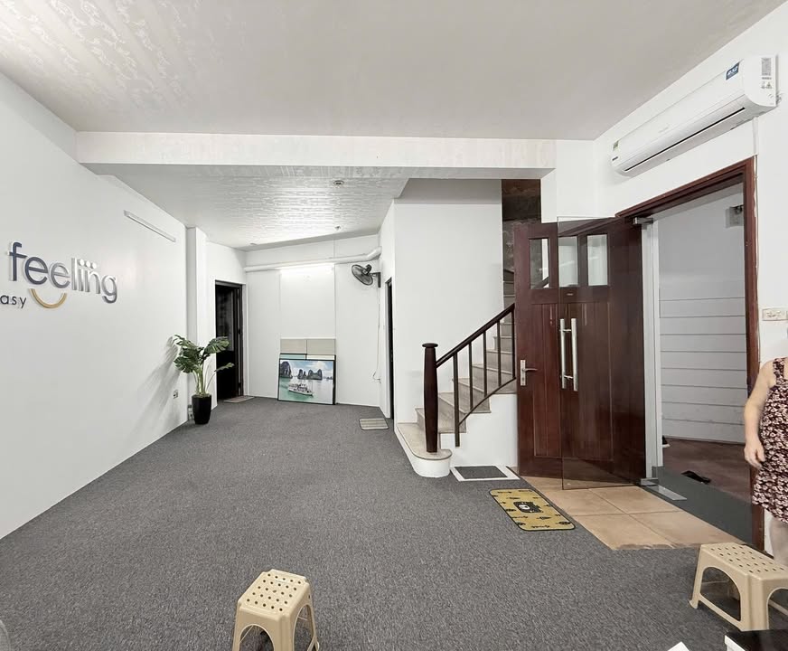 Nhà Phố Lý Nam Đế, Hoàn Kiếm 82m² - Mặt tiền kinh doanh sầm uất!