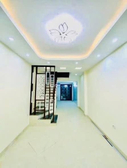 Bán Nhà 5 Tầng Hữu Hoà, Thanh Trì - 35m², Giá 4 Tỷ