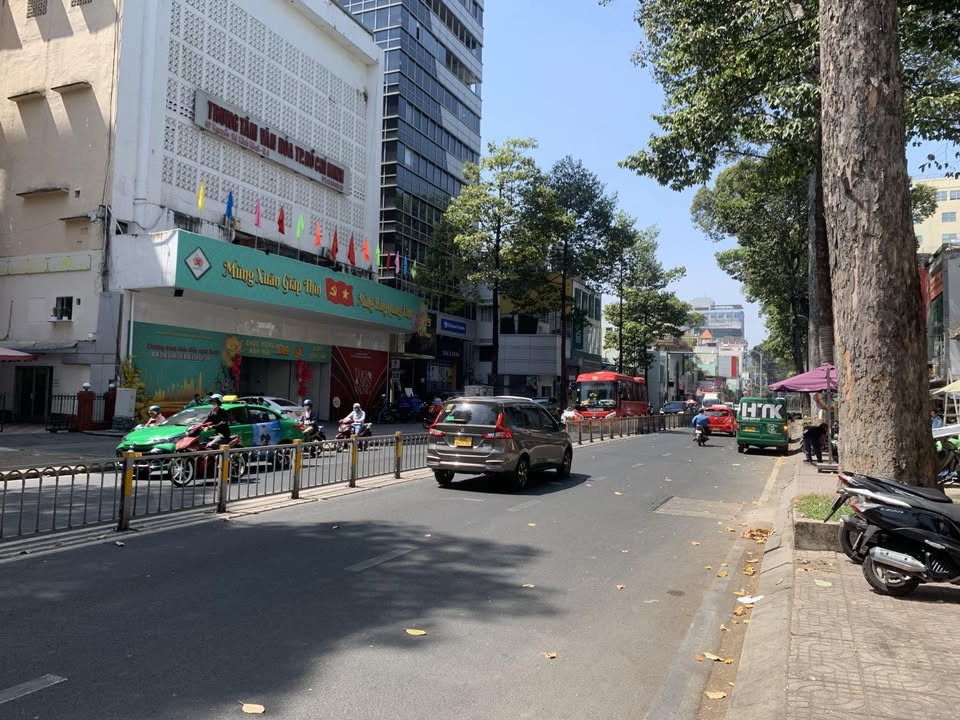 Bán nhà mặt tiền Nguyễn Thị Minh Khai Q3 131m² 130 tỷ - Vị trí đắc địa