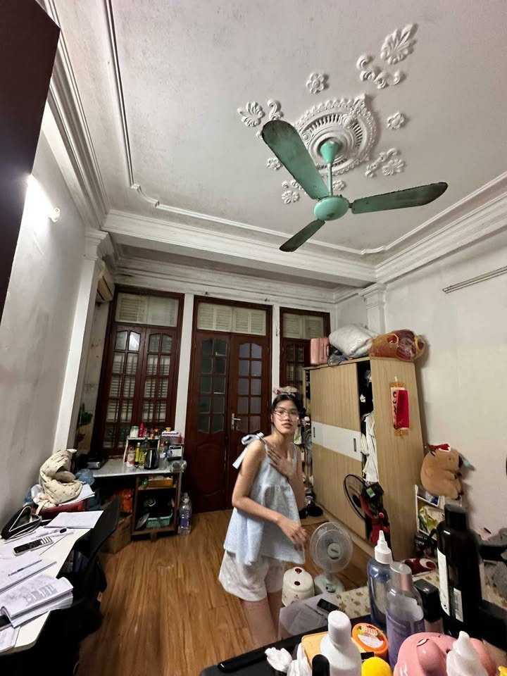 Nhà riêng Nguyễn Chí Thanh, Đống Đa 41m² - Ô tô vào tận nhà, phân lô VIP!