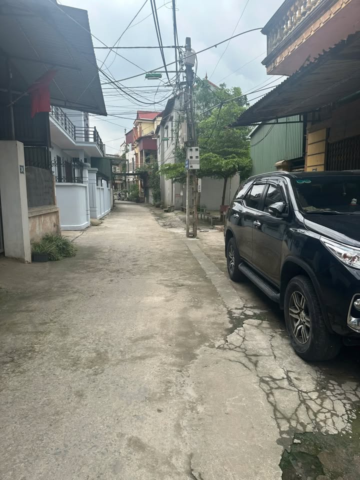 Nhà Mặt Tiền Kinh Doanh 54m² Gia Lâm - 4 Tỷ, Hai Ô Tô Tránh