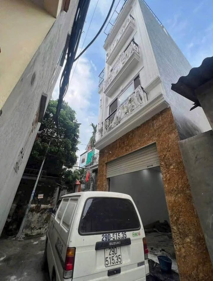 Bán Nhà Hoài Đức 33m² 5 Tầng - Vị Trí Đẹp Sẵn Sàng Ở Ngay!