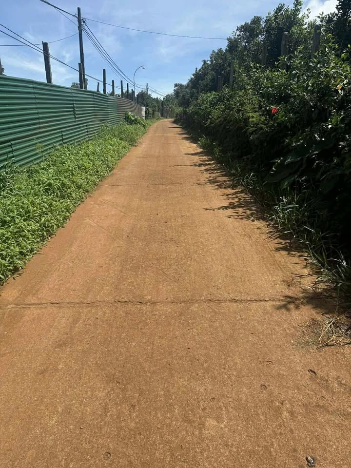 Đất nền Ea Tóh Krông Năng 180m² giá 600 triệu - Sổ đỏ sẵn sàng!