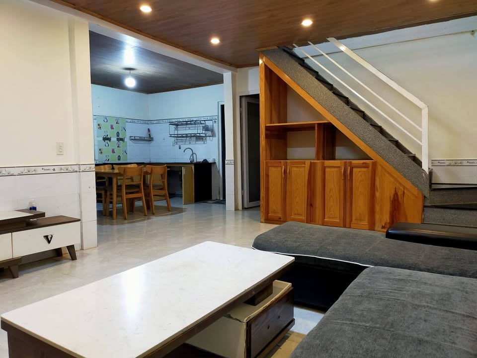 Cho thuê nhà nguyên căn Lữ Gia Đà Lạt 120m² giá 7 triệu - Sẵn sàng ở ngay!