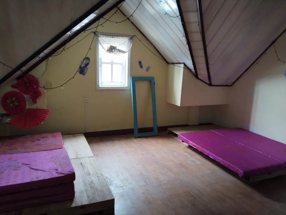 Cho thuê áp mái 70m² Đà Lạt - Giá 3.5 triệu, sẵn sàng 15/03/2026