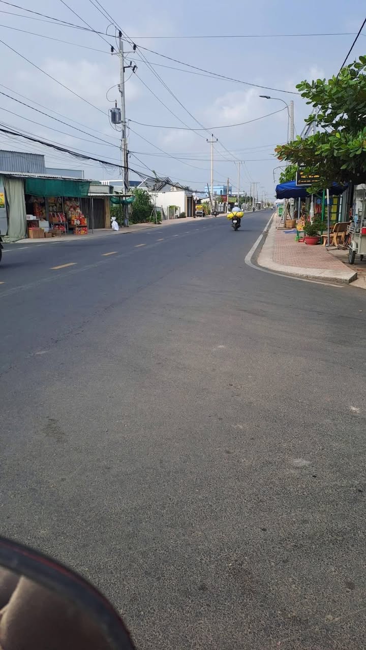 Đất nền Thành phố Gò Công 102m² giá 690 triệu - Sổ đỏ chính chủ!