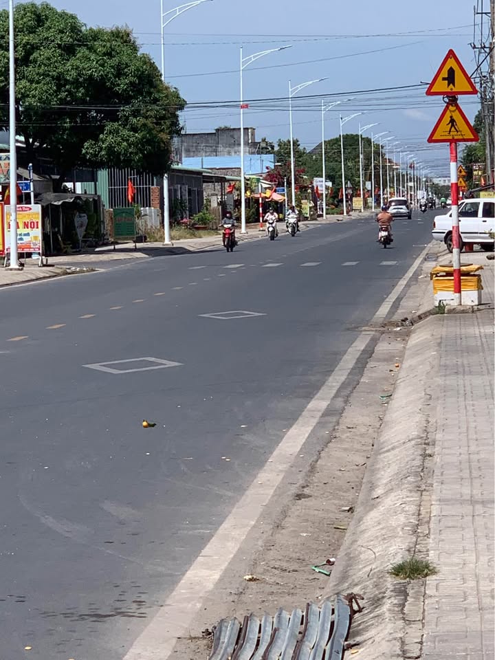 Đất nền Huỳnh Tấn Phát, Tân An 159m² - Đường to ô tô, sổ đỏ sẵn!