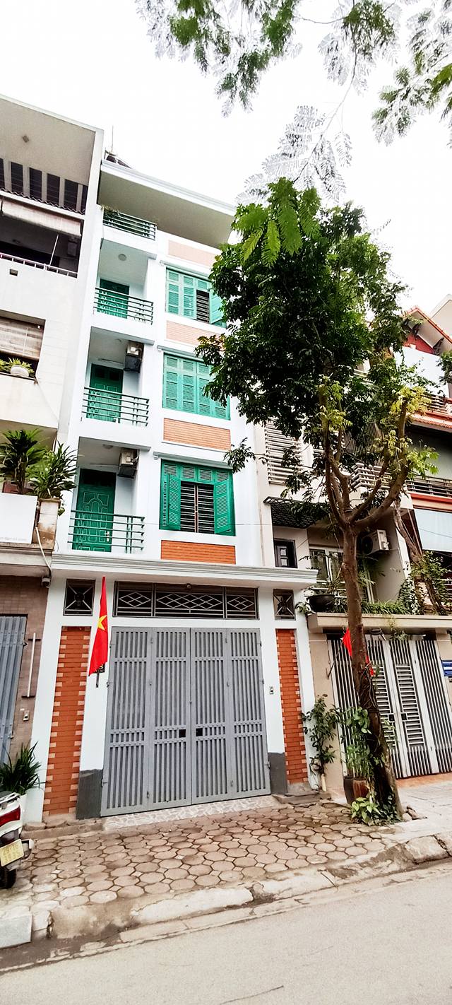 Bán gấp Townhouse KĐT Văn Quán 76m² x 5 tầng, kinh doanh VP - 18 tỷ