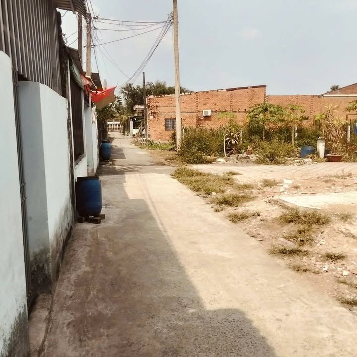 Nhà cấp 4 Mỹ Hạnh 75m² giá 1.25 tỷ - Sổ hồng sẵn, chính chủ!