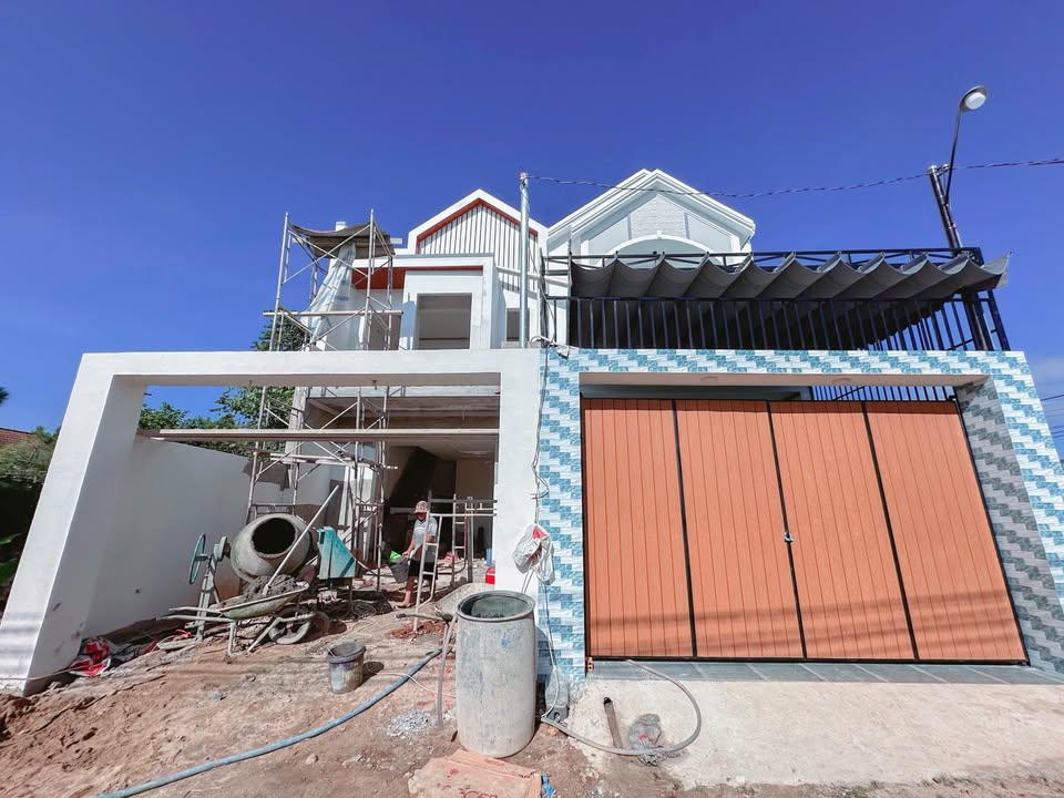 Nhà Mới Xây 75m² Hẻm Bầu Trâm Long Khánh - 3PN, Sân Xe Hơi, Sổ Riêng