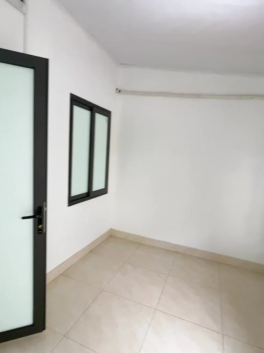 Nhà Nguyên Căn 60m² Phường Giếng Đáy - Giá 3.5 Triệu/Tháng