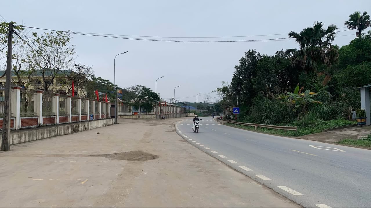 Bán Đất Trần Phú Yên Bái 334m² Giá 1.5 Tỷ - Đường To Ô Tô