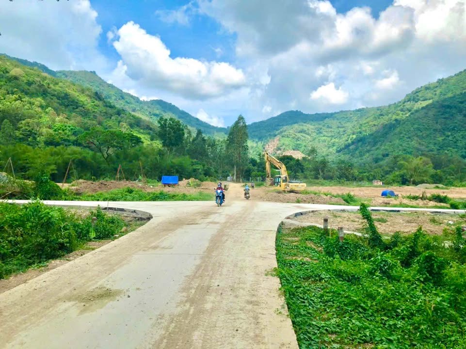 Đất Nền 2000m² Mặt Tiền Đường Suối Tà Lọt - Đầu Tư Sinh Lời