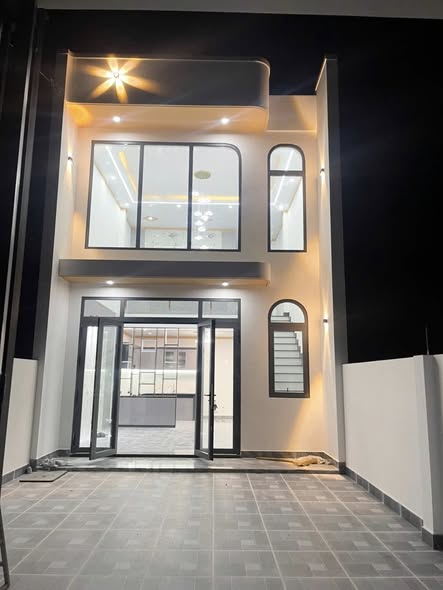 Bán nhà gác lửng Tân Phong TP Lai Châu 95m² giá 2.4 tỷ - Sổ hồng sẵn!