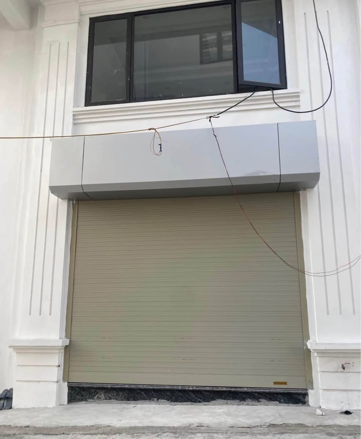 Nhà 64m² Cầu Trắng, Cột 8 (Hạ Long) - 3.5 Tầng, 3PN, 4WC - Giá Hơn 2 Tỷ