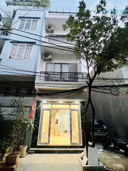 Bán nhà Ngọc Hồi Hoàng Mai 42m² 11.9 tỷ - Ô tô vào tận nhà!