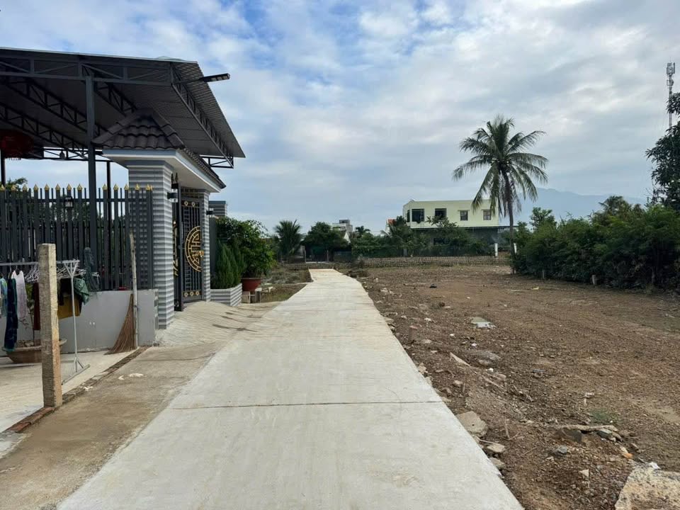 Đất nền Ninh Hòa 65.4m² chỉ 2xx triệu - Đường to ô tô đón đầu!