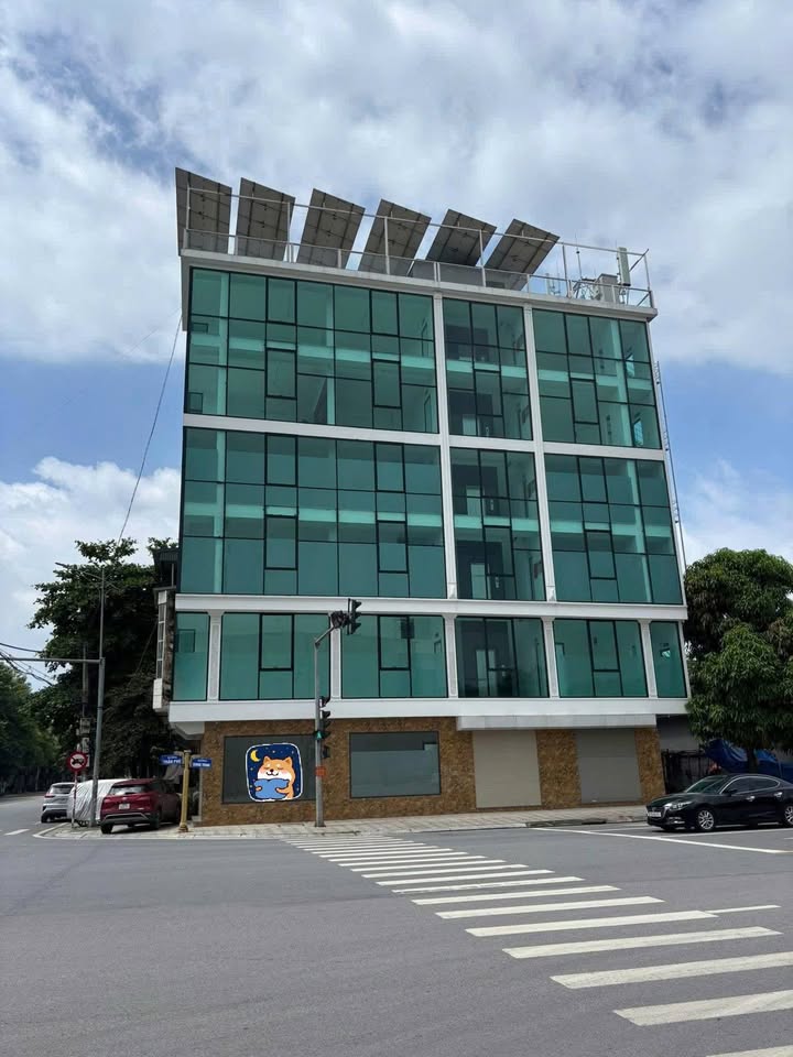 Cho thuê nhà 6 tầng mặt tiền Quang Trung - Trần Phú, Vĩnh Yên - 35 Triệu/Tháng