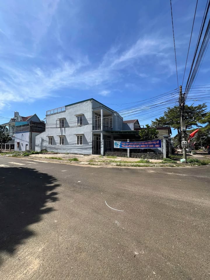 Nhà Góc 2 Mặt Tiền Phạm Ngọc Thạch, Bảo Lộc - 176m² Sẵn Sổ Hồng