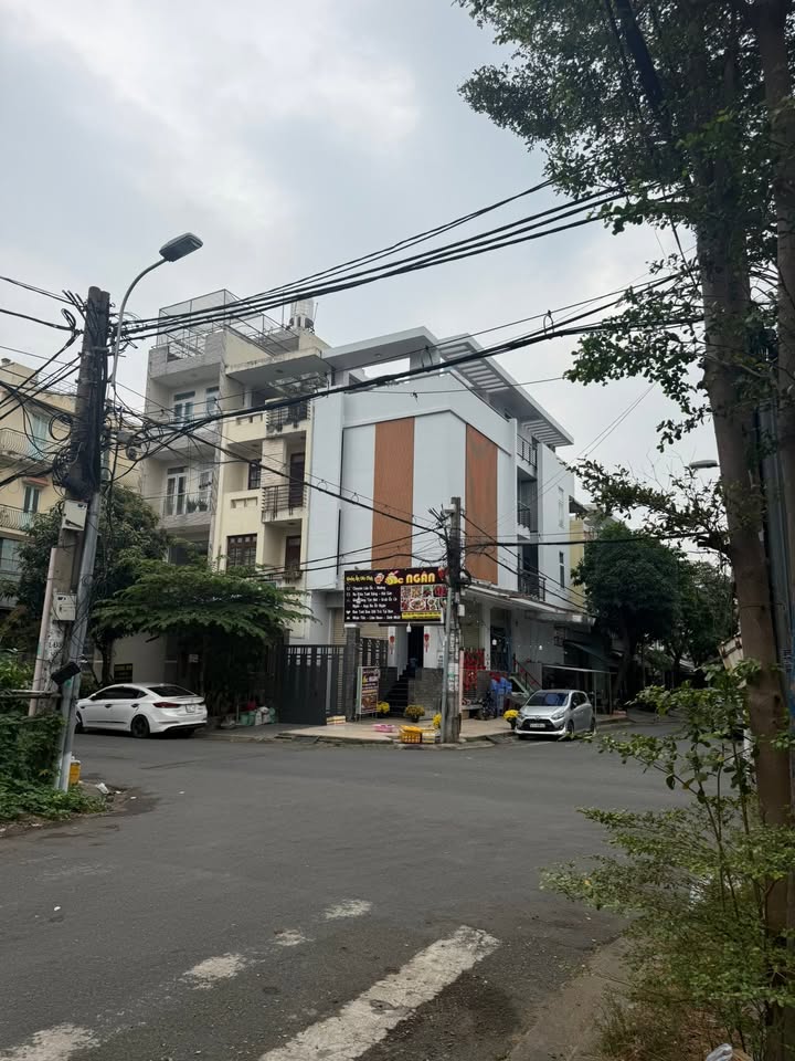 Nhà Phố Góc 2 Mặt Tiền Tên Lửa 2, Bình Tân - 81m², 12.9 Tỷ