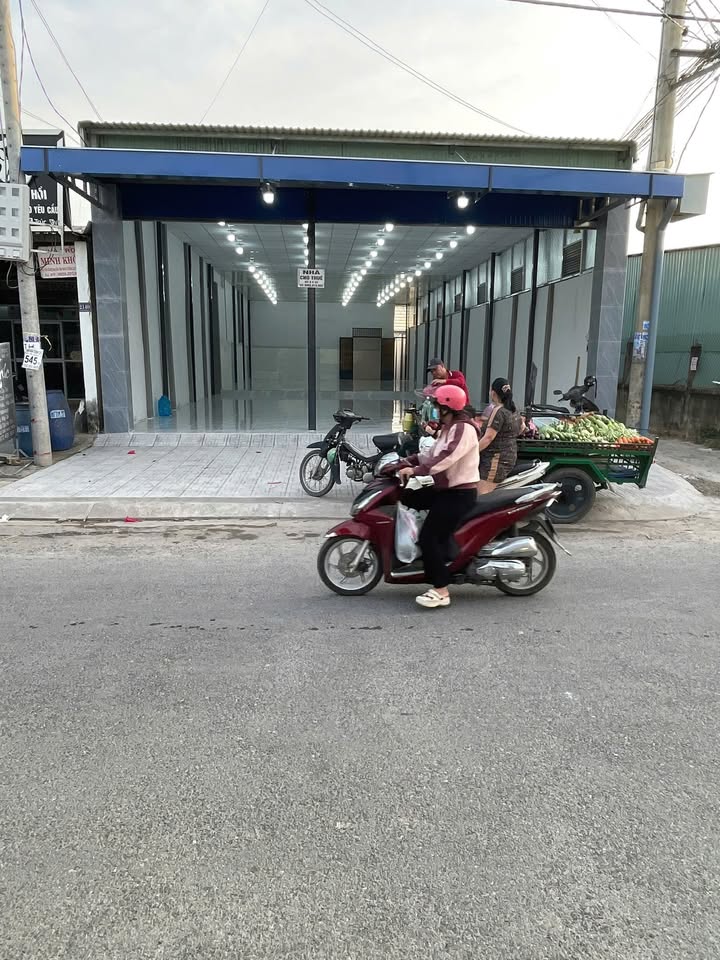 Cho thuê nhà Mỹ Hạnh Bắc 405m² giá 22 triệu - Vị trí đẹp!