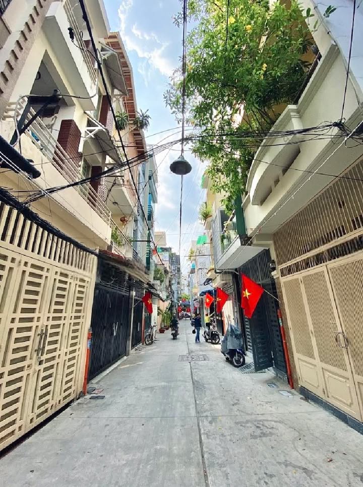 Nhà Hẻm 5m Nguyễn Đình Chiểu Q3 - 54m² - Oto Vào Thẳng - 10.9 Tỷ