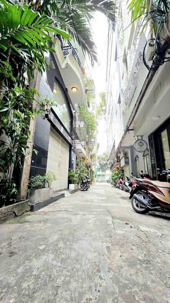 Nhà 168m² Trần Hưng Đạo, Q1 - Giá 4.3 Tỷ, Vừa Ở Vừa Cho Thuê