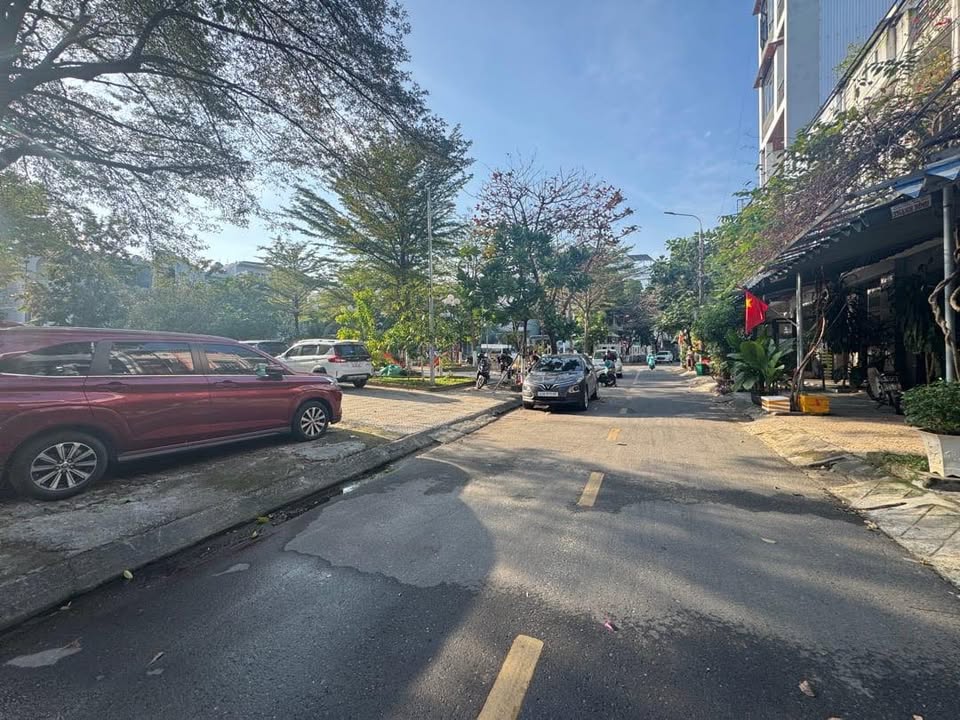 Nhà riêng Quận Thanh Khê 81m² giá 7.4 tỷ - Vị trí đẹp sát công viên