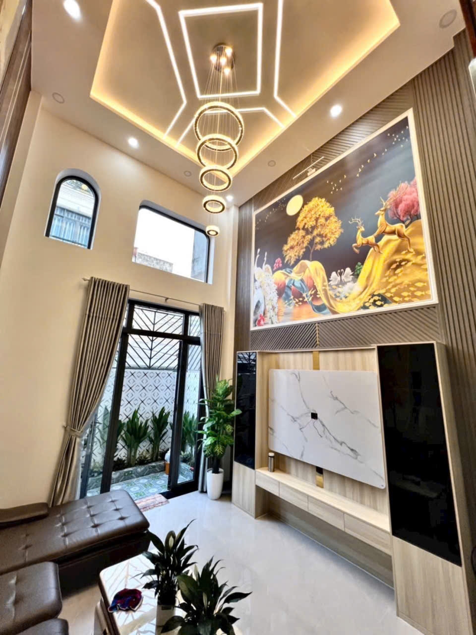 Nhà 5 Tầng Thang Máy Bình Tân 69m² - Ô tô Đậu Trong Nhà - Sổ Hồng Riêng