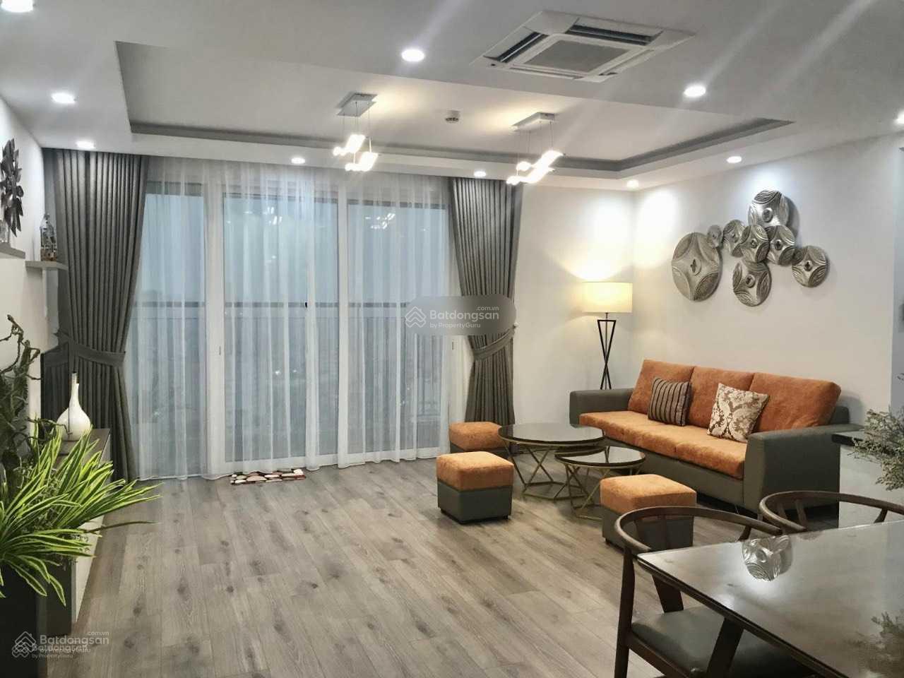 Căn hộ Central Field Trung Kính 70m² - View đẹp, full nội thất!