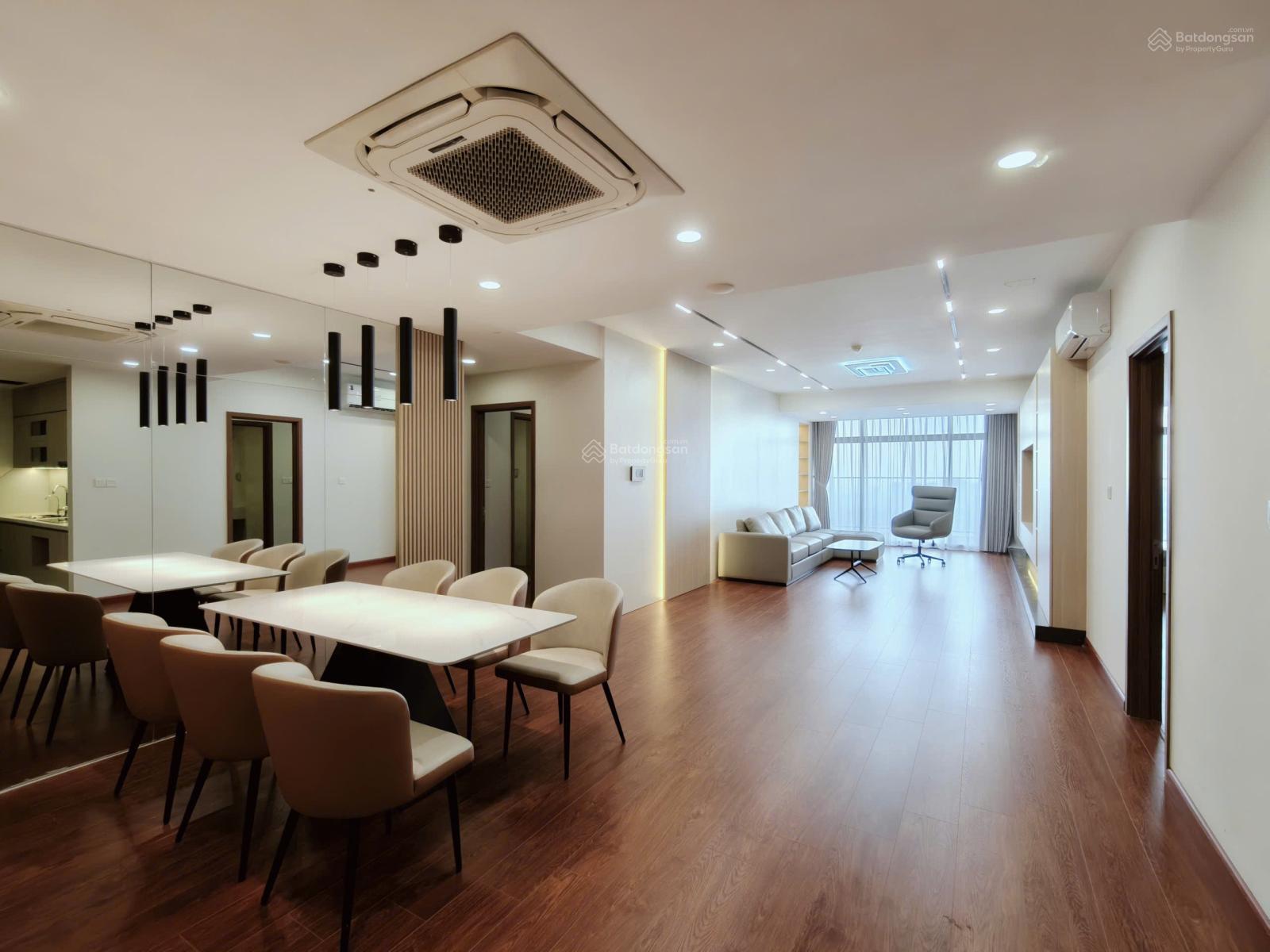 Cho thuê căn hộ 4PN Discovery Complex 200m² full nội thất mới, view đẹp