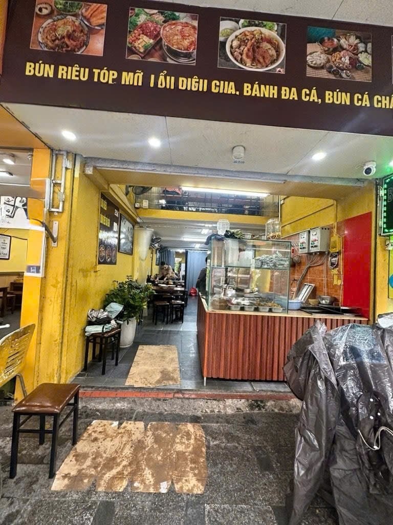 Mặt bằng kinh doanh 80m² Ba Đình - Vỉa hè rộng, ô tô tránh