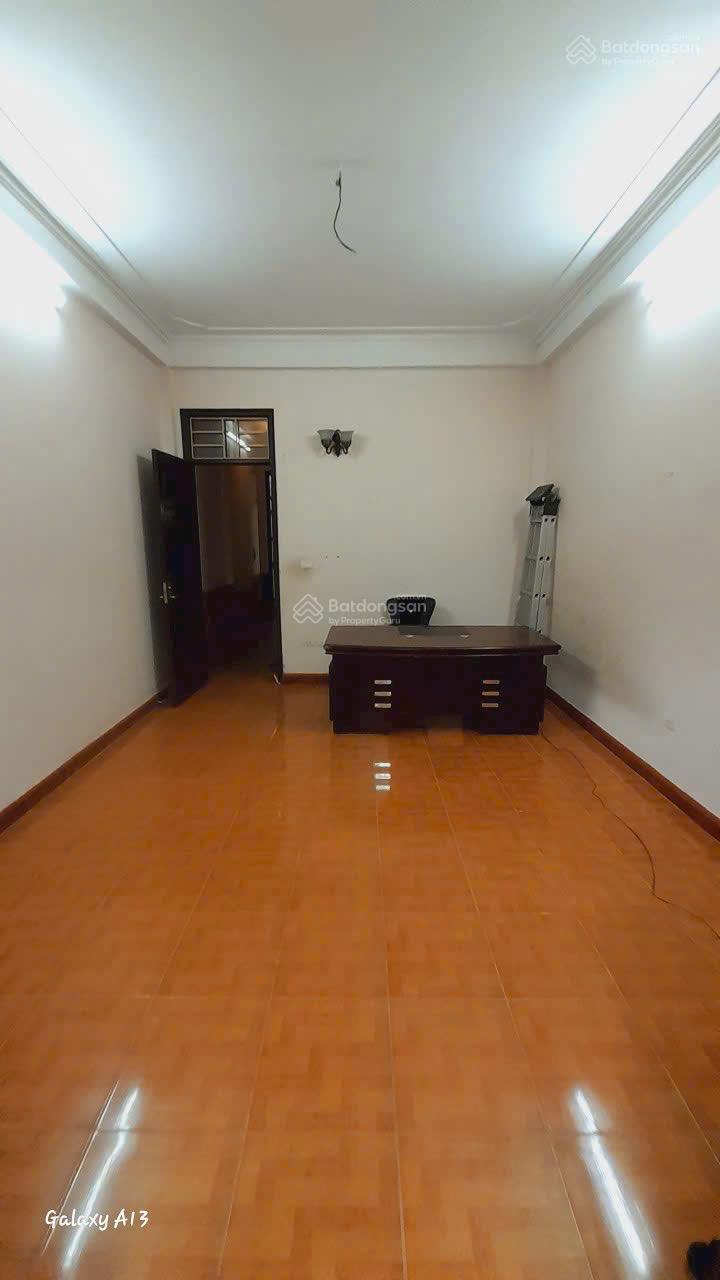 Cho thuê nhà 48m² Đào Tấn, Ba Đình - Sẵn Sàng Ở Ngay, Vị Trí Đắc Địa