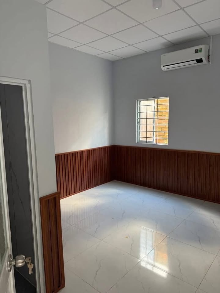 Thuê phòng trọ Sóc Trăng 1.2 triệu - Có máy lạnh, giờ tự do!