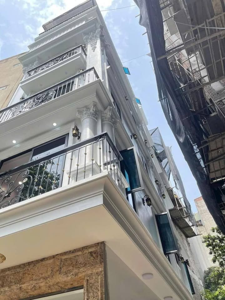 Cho thuê phòng cao cấp 45m² Nguyễn Khang, Cầu Giấy - Sẵn sàng cho Nữ thuê