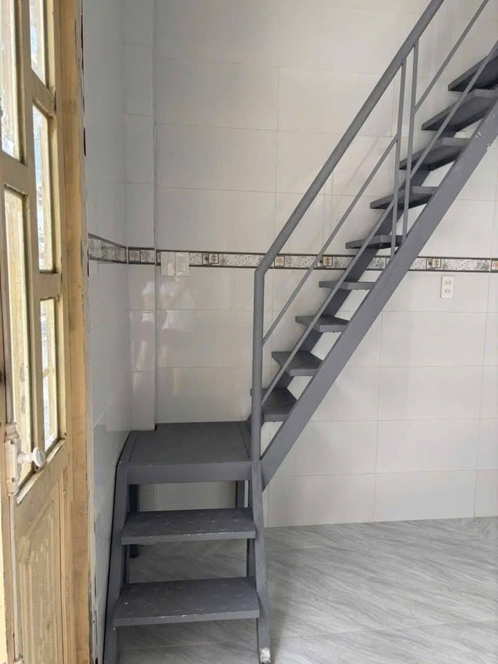 Thuê phòng trọ Ung Văn Khiêm Bình Thạnh 2.2 triệu - Mới xây an ninh